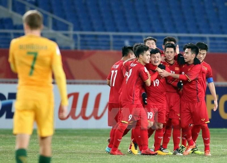 После этого тренер Пак Хан Со и сборная U23 Вьетнама добились исторической вехи – заняли второе место в финальном раунде Чемпионата Азии U23 2018 года. Фото: VNA После этого тренер Пак Хан Со и сборная U23 Вьетнама добились исторической вехи – заняли второе место в финальном раунде Чемпионата Азии U23 2018 года. Фото: VNA