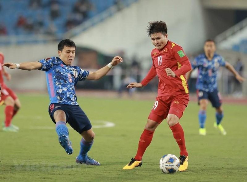 В 2020 году, несмотря на влияние эпидемии Covid-19, тренер Пак Хан Со и вьетнамская сборная смогли выйти в третий и финальный раунд отборочного турнира Чемпионата мира (ЧМ) 2022 года в Азии. Фото: Vietnam+ В 2020 году, несмотря на влияние эпидемии Covid-19, тренер Пак Хан Со и вьетнамская сборная смогли выйти в третий и финальный раунд отборочного турнира Чемпионата мира (ЧМ) 2022 года в Азии. Фото: Vietnam+