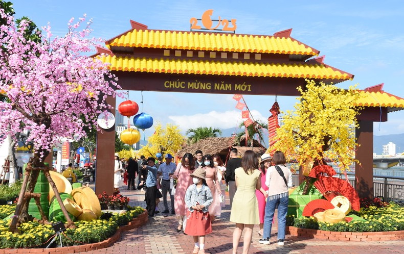 Уголок цветочной улицы. Уголок цветочной улицы.