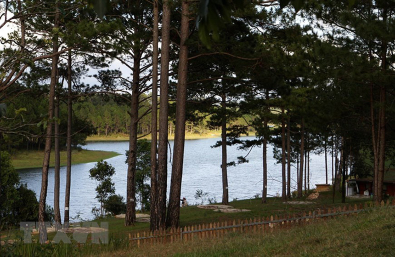 В 1998 году озеро Туенлам было признано Министерством культуры и информации (ныне Министерство культуры, спорта и туризма) историко-культурным памятником государственного значения. Фото: ВИА В 1998 году озеро Туенлам было признано Министерством культуры и информации (ныне Министерство культуры, спорта и туризма) историко-культурным памятником государственного значения. Фото: ВИА