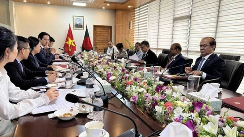 Общий вид политических консультаций. Фото: baoquocte.vn Общий вид политических консультаций. Фото: baoquocte.vn