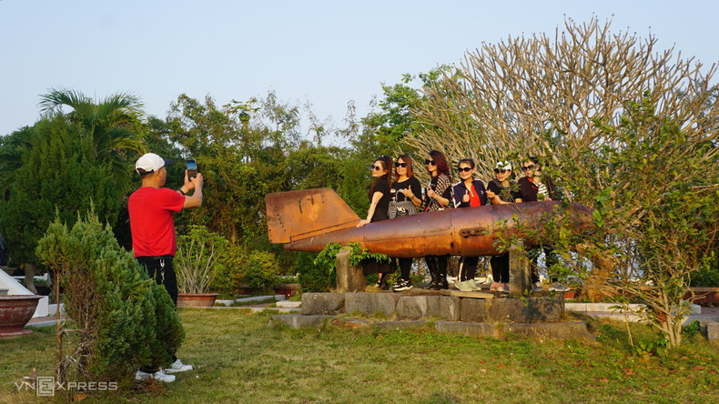 В 2009 году Министерство культуры, спорта и туризма занесло остров Хонзау в список достопримечательностей государственного значения за его отличные природные, исторические и культурные факторы. В 2009 году Министерство культуры, спорта и туризма занесло остров Хонзау в список достопримечательностей государственного значения за его отличные природные, исторические и культурные факторы.