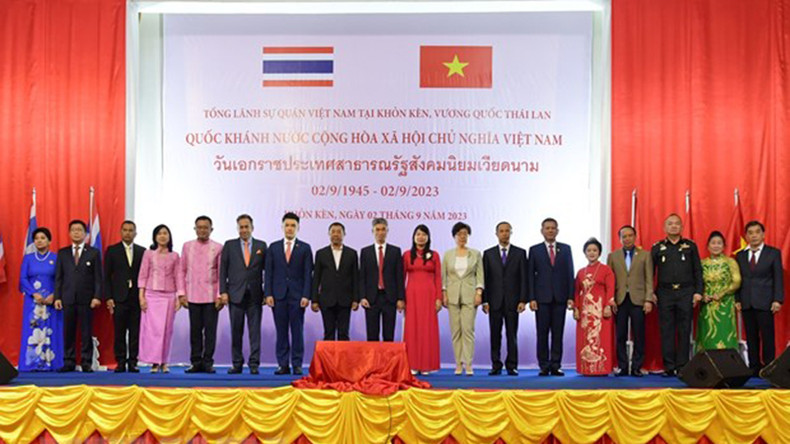 Генеральное консульство Вьетнама в Кхонкэне отмечает День независимости. Фото: ВИА Генеральное консульство Вьетнама в Кхонкэне отмечает День независимости. Фото: ВИА