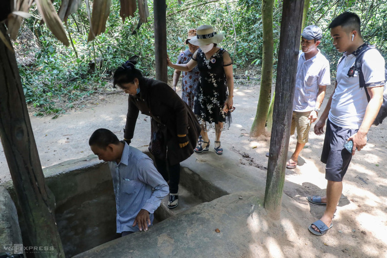 Туннели Кутьи были построены во время войны сопротивления против французских колонизаторов. Туннели Кутьи были построены во время войны сопротивления против французских колонизаторов.