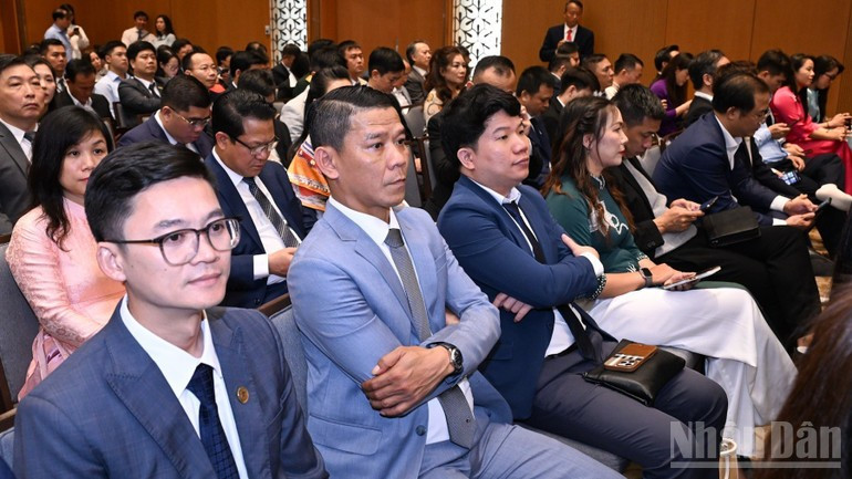 Представители руководства предприятий на конференции. Фото: Чан Хай