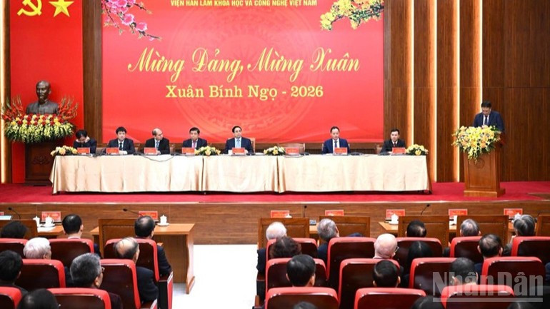 Общий вид рабочей встречи.