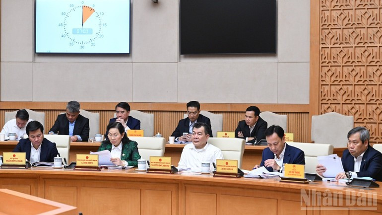 Участники заседания. (Фото: Чан Хай)