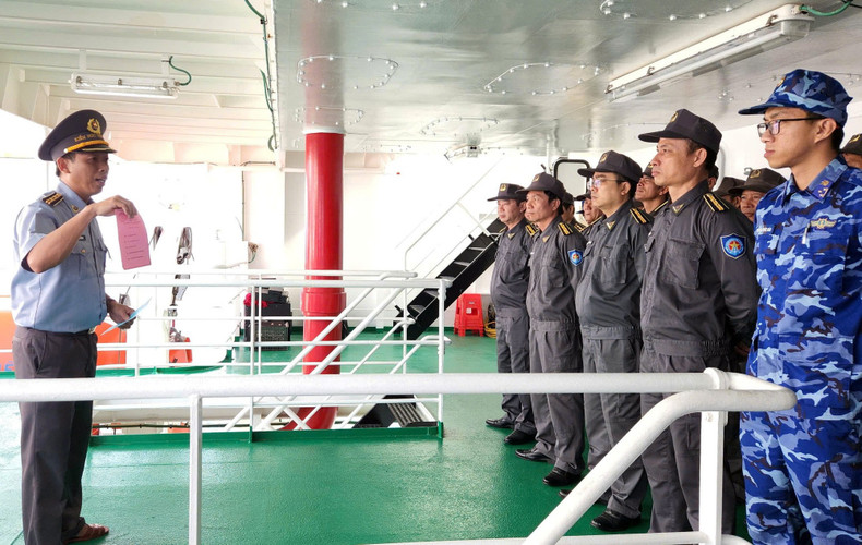 Проводится подробный инструктаж по порядку голосования.