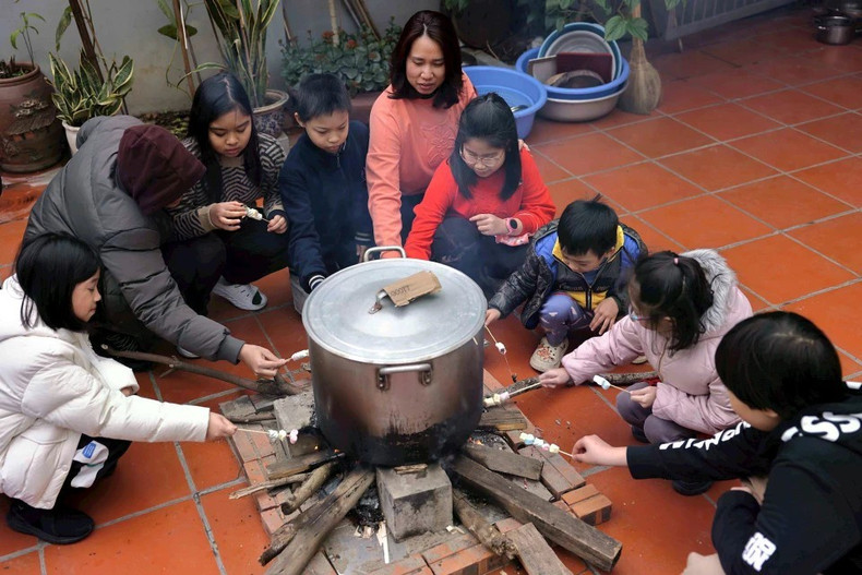 Баньчынг - это не только вкус детства, тепло семейных встреч и аромат дома, но и красивая, проверенная временем культурная традиция, которой вьетнамский народ гордится. (Фото: VietnamPlus)