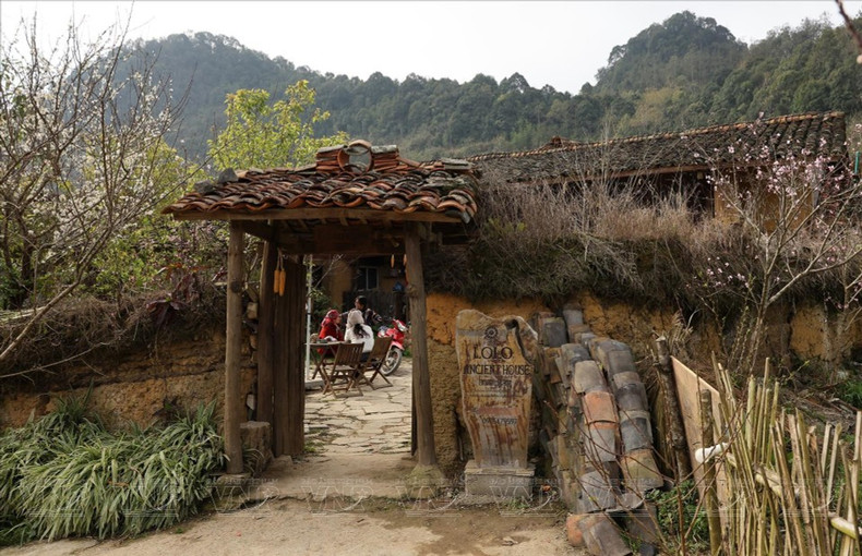 02-lo-lo-chai-village.jpg