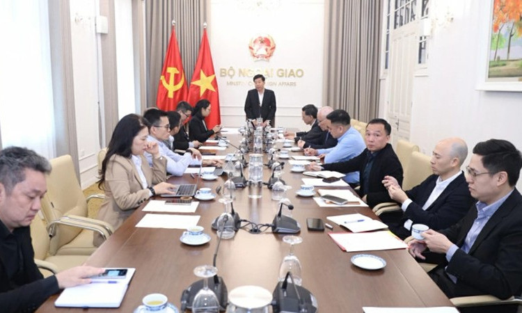 Общий вид заседания. Фото: baoquocte.vn