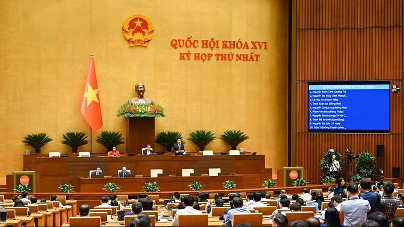 Общий вид пленарного заседания в первой половине дня 22 апреля. Фото: Зюи Линь 