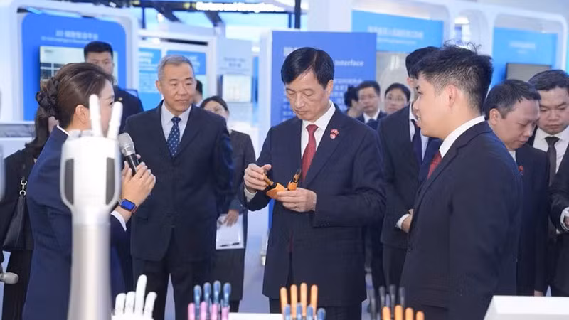 Рабочая делегация заслушает презентацию о процессе развития Чжунгуаньцуня, а также о ряде выдающихся достижений Пекина в области науки, технологий и инноваций. Фото: ВИА