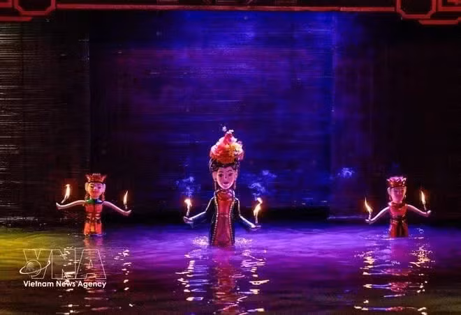 Представление кукольного театра на воде. Фото: ВИА