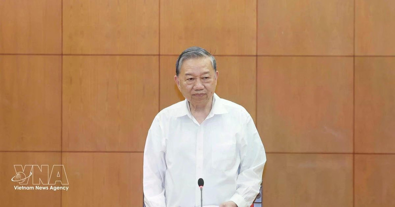 Генеральный секретарь То Лам выступает на совещании. Фото: ВИА