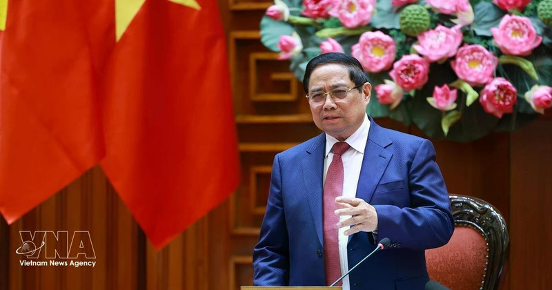 Премьер-министр Фам Минь Тьинь председательствовал на заседании Рабочей группы по обеспечению энергетической безопасности в условиях сложного развития военного конфликта на Ближнем Востоке. Фото: ВИА