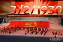 Вся Партия, весь народ, вся армия полны решимости совершать подвиги на новом этапе развития