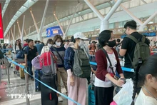 Аэропорт Таншоннят вновь установил новый рекорд в 6-й день Тэта. Фото: ВИА