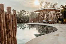 Уголок отеля Namia River Retreat. Фото: luxuo.vn