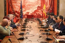 Делегация КПВ работает с Генеральным секретарем и руководством Коммунистической партии Испании. Фото: ВИА