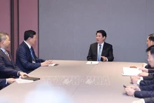 Президент Лыонг Кыонг принимает Председателя корпорации Lotte Шин Дон Бина. Фото: ВИА