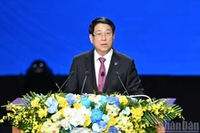 Президент Лыонг Кыонг выступает с речью. Фото: Тхюи Нгуен