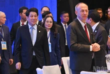 Президент Лыонг Кыонг на приеме.
