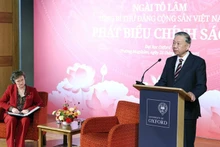 Генеральный секретарь ЦК КПВ То Лам выступает с речью. Фото: ВИА