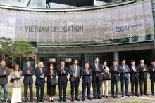 Рабочая делегация МОБ Вьетнама проводит рабочую встречу в Долине высоких технологий Пангё. Фото: VKBIA