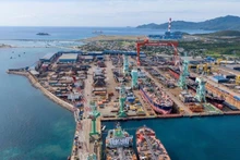 Судостроительный завод HD Hyundai Vietnam способствует развитию логистической цепочки и сервисных услуг в районе Ванфонга. 