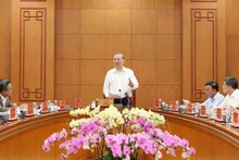 Генеральный секретарь ЦК КПВ То Лам выступает на заседании. Фото: ВИА