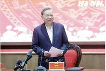 Генеральный секретарь ЦК КПВ То Лам выступает на конференции. Фото: ВИА