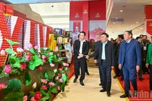 [Фото] Постоянный член Секретариата Чан Кам Ту председательствовал на репетиции XIV съезда КПВ