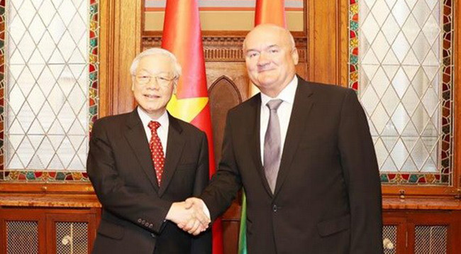 Вьетнам и Венгрия согласились поднять двусторонние отношения на уровень «всеобъемлющего партнерства» ảnh 3 Вьетнам и Венгрия согласились поднять двусторонние отношения на уровень «всеобъемлющего партнерства» ảnh 3