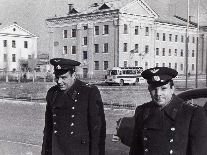 Уникальные фото летчика-космонавта Юрия Гагарина ảnh 10 Уникальные фото летчика-космонавта Юрия Гагарина ảnh 10