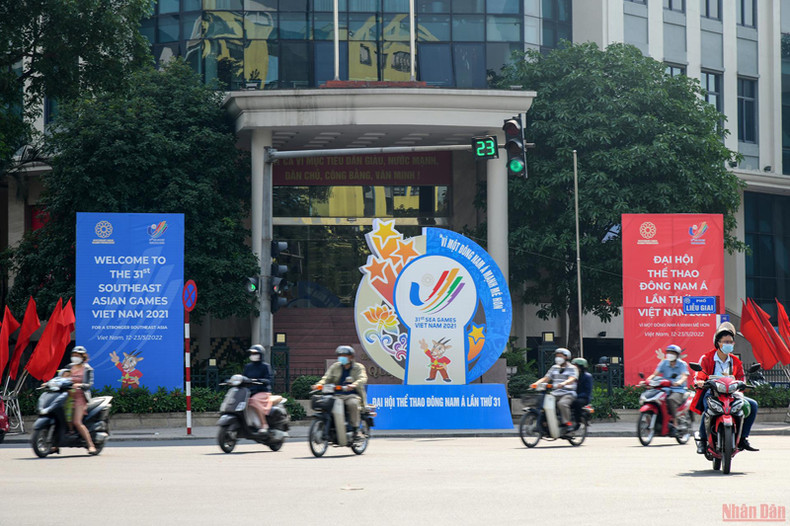 Улицы Ханоя украшены в честь 31-х Игр Юго-Восточной Азии ảnh 6 Улицы Ханоя украшены в честь 31-х Игр Юго-Восточной Азии ảnh 6