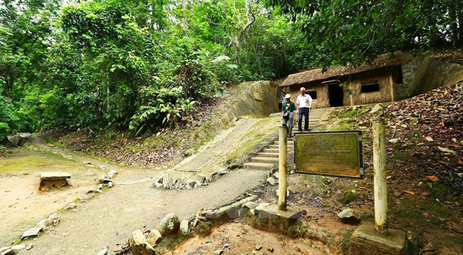 Посещение исторического памятника Мыонгфанг среди девственного леса ảnh 8 Посещение исторического памятника Мыонгфанг среди девственного леса ảnh 8