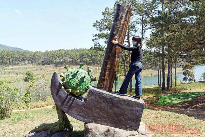 Парк «Covid-19» и вера в победу над пандемией ảnh 4 Парк «Covid-19» и вера в победу над пандемией ảnh 4