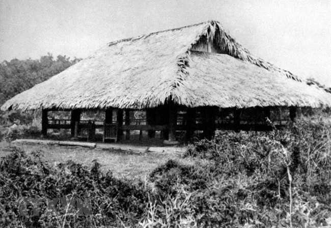 Августовская революция – великий поворотный момент для вьетнамского народа ảnh 4