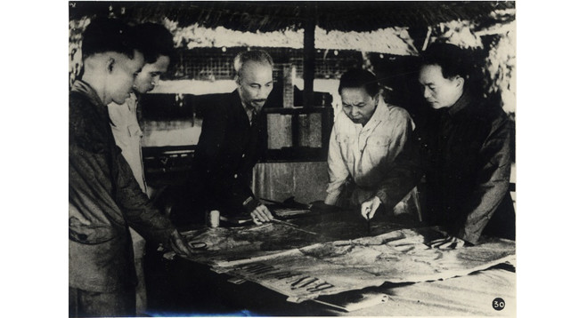 Редкие фотографии о победе в битве под Дьенбьенфу ảnh 1 Редкие фотографии о победе в битве под Дьенбьенфу ảnh 1