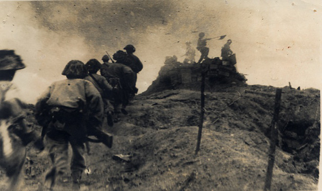 Редкие фотографии о победе в битве под Дьенбьенфу ảnh 7 Редкие фотографии о победе в битве под Дьенбьенфу ảnh 7