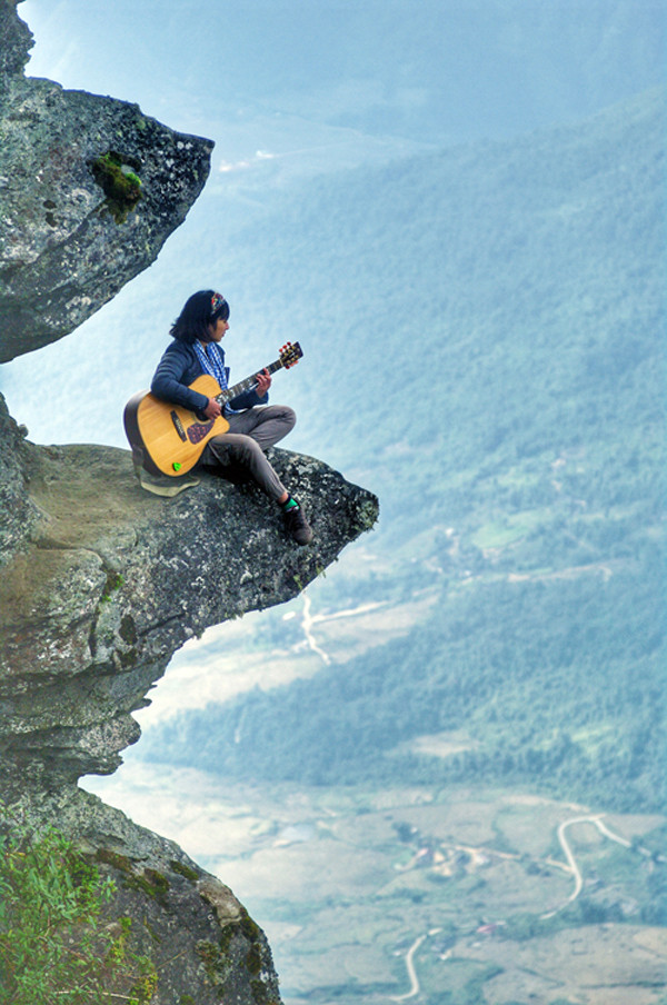 Покоряя крышу пограничной общины Ити, «гоняться за облаками» на вершине Лаотхан ảnh 4