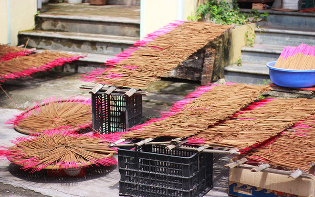 700-летняя ремесленная деревня по изготовлению благовоний ảnh 8 700-летняя ремесленная деревня по изготовлению благовоний ảnh 8