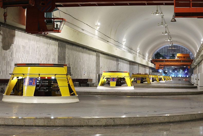 Гидроэлектростанция Хоабинь – великолепное сооружение 20-го века ảnh 5 Гидроэлектростанция Хоабинь – великолепное сооружение 20-го века ảnh 5