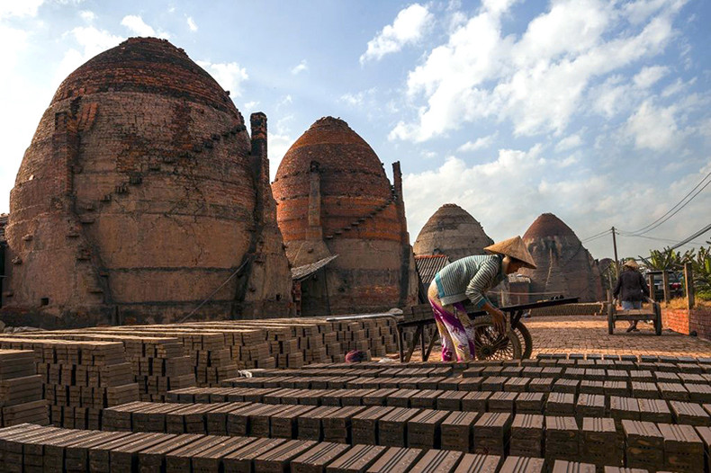 Посещаем гончарную деревню Мангтхит в провинции Виньлонг ảnh 3