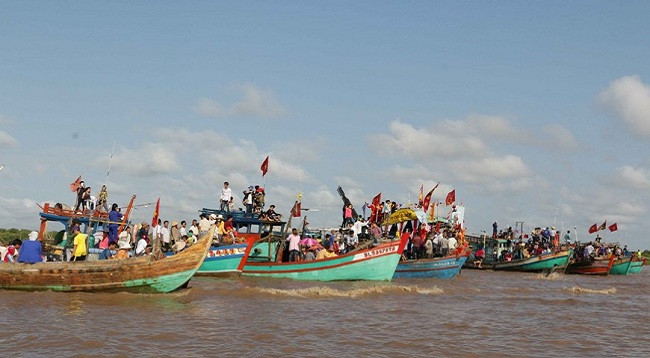 Уникальные традиционные фестивали в юго-западном регионе Вьетнама ảnh 4 Уникальные традиционные фестивали в юго-западном регионе Вьетнама ảnh 4