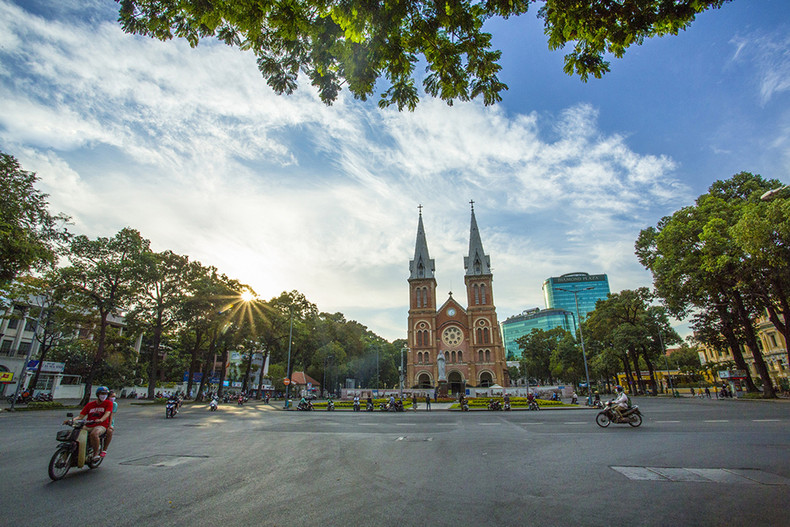 Г. Хошимин через 45 лет после воссоединения страны: динамичный и современный ảnh 2