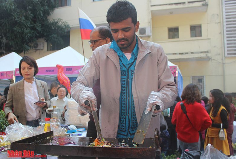 Оживленный Международный кулинарный фестиваль в Ханое ảnh 11