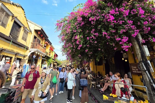 Яркий уголок Хойана – одного из ведущих направлений, привлекающих иностранных туристов во Вьетнам. (Фото: ВИА)