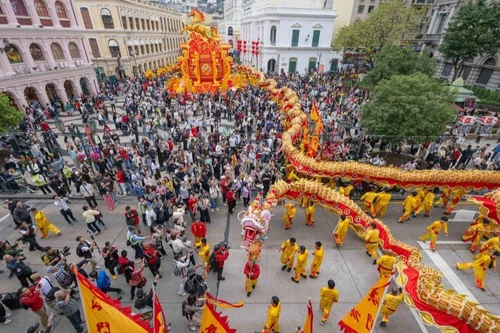 [Фото] Атмосфера празднования Нового года по лунному календарю по всему миру